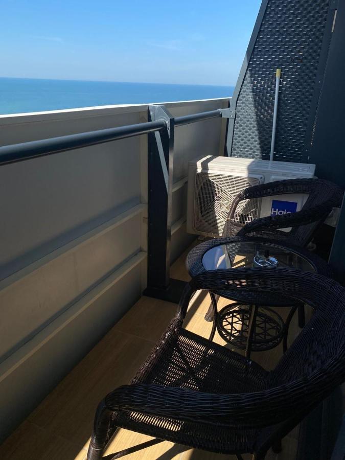 Orbi City Apartments On The Beach 바투미 외부 사진