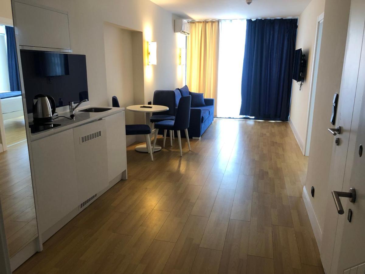 Orbi City Apartments On The Beach 바투미 외부 사진