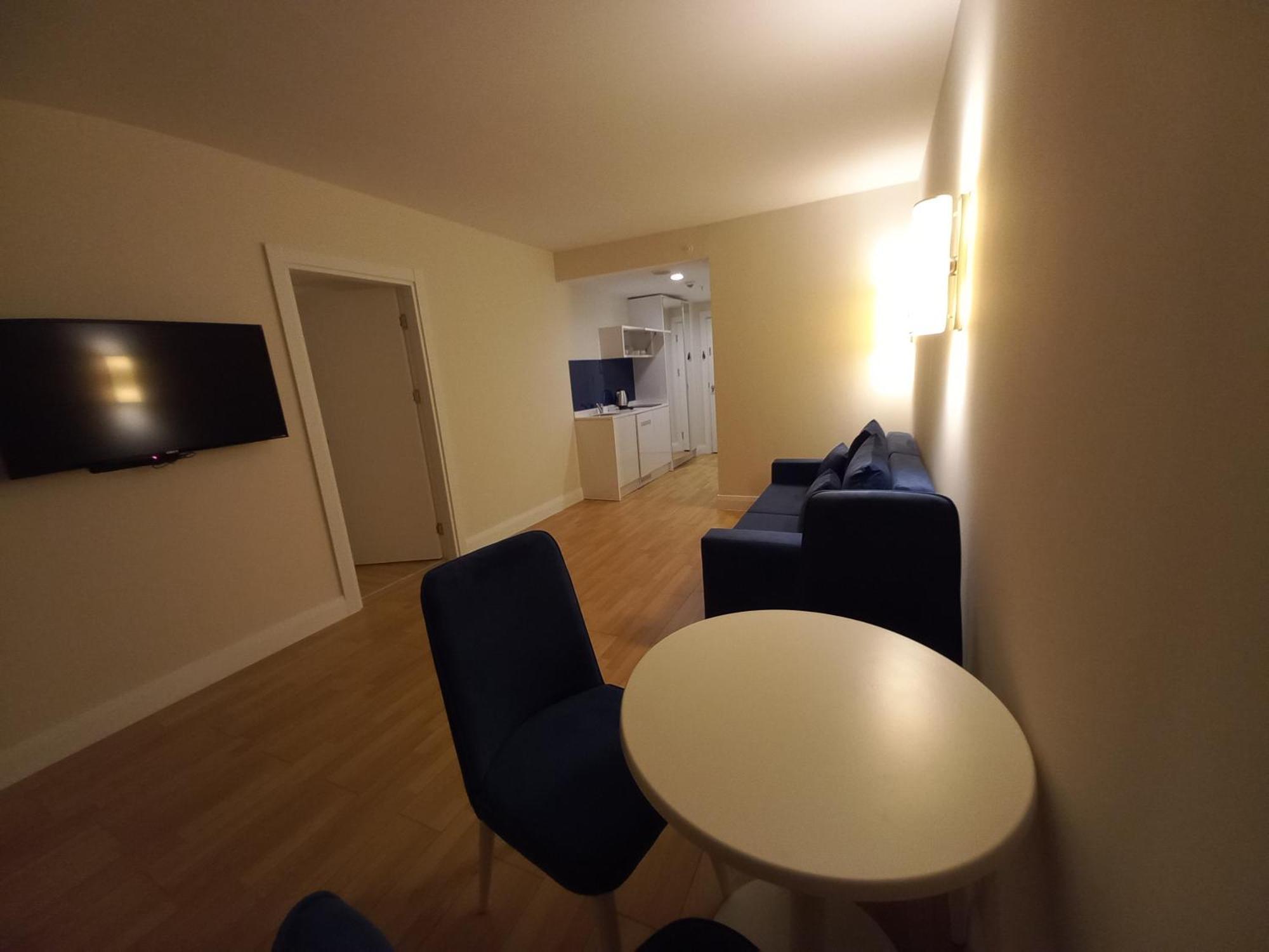 Orbi City Apartments On The Beach 바투미 외부 사진