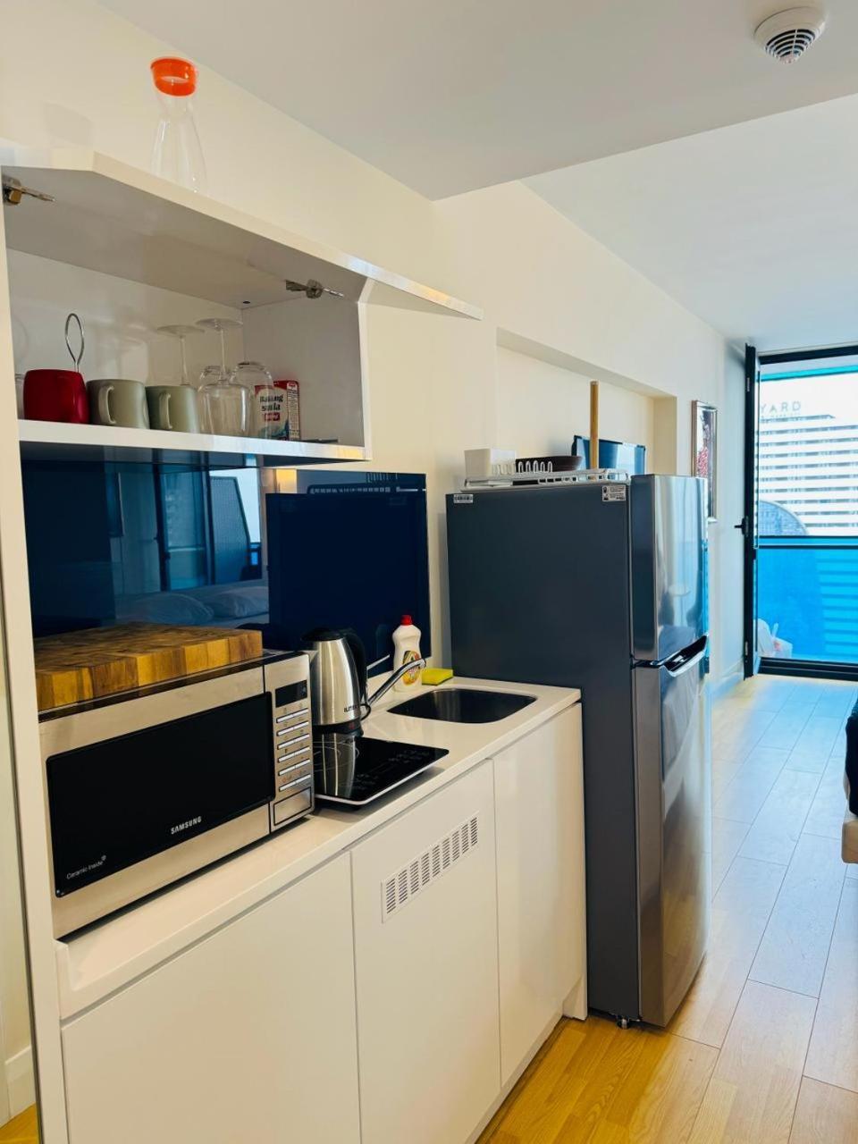 Orbi City Apartments On The Beach 바투미 외부 사진